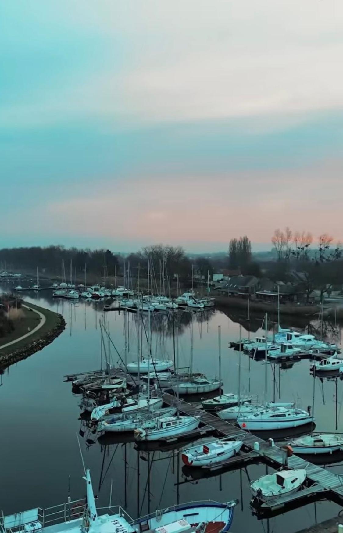 Vila Loc Mi Carentan Exteriér fotografie